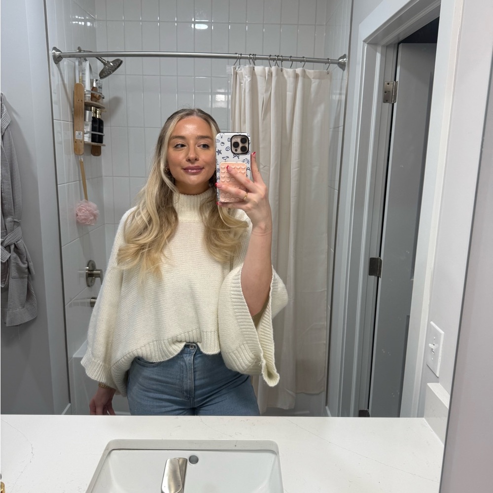 bishop + young Ivory Knit Sweater M - Picture 2 of 5